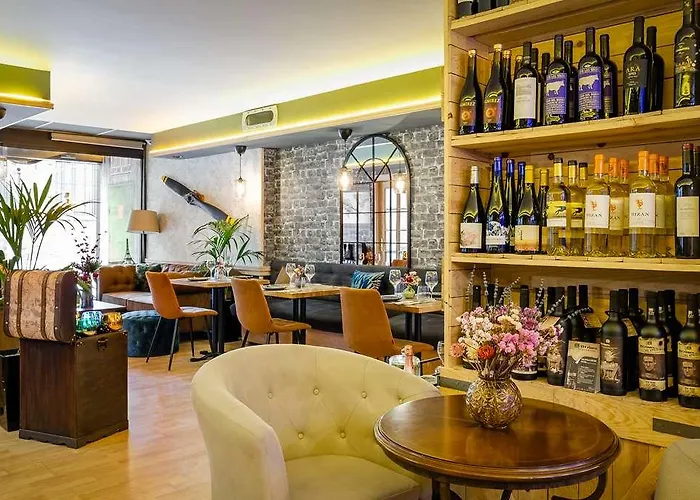 מלון Sunotel Aston 3*