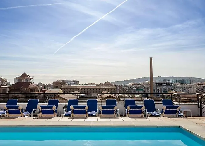 Sunotel Aston מלון 3*