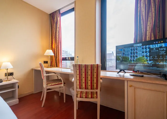 Sunotel Aston 3* ברצלונה