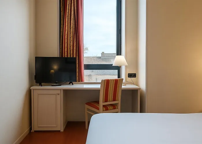 Sunotel Aston מלון 3*