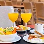 Ξενοδοχείο Sunotel Aston 3*