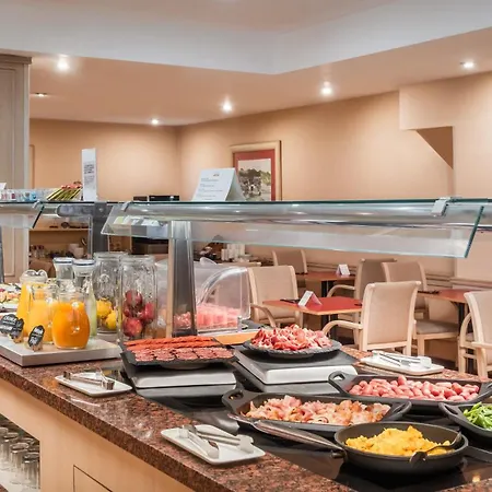 Sunotel Aston Hotel 3*